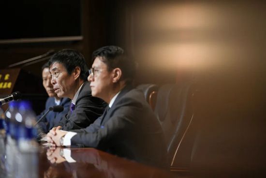 手机av免费观看